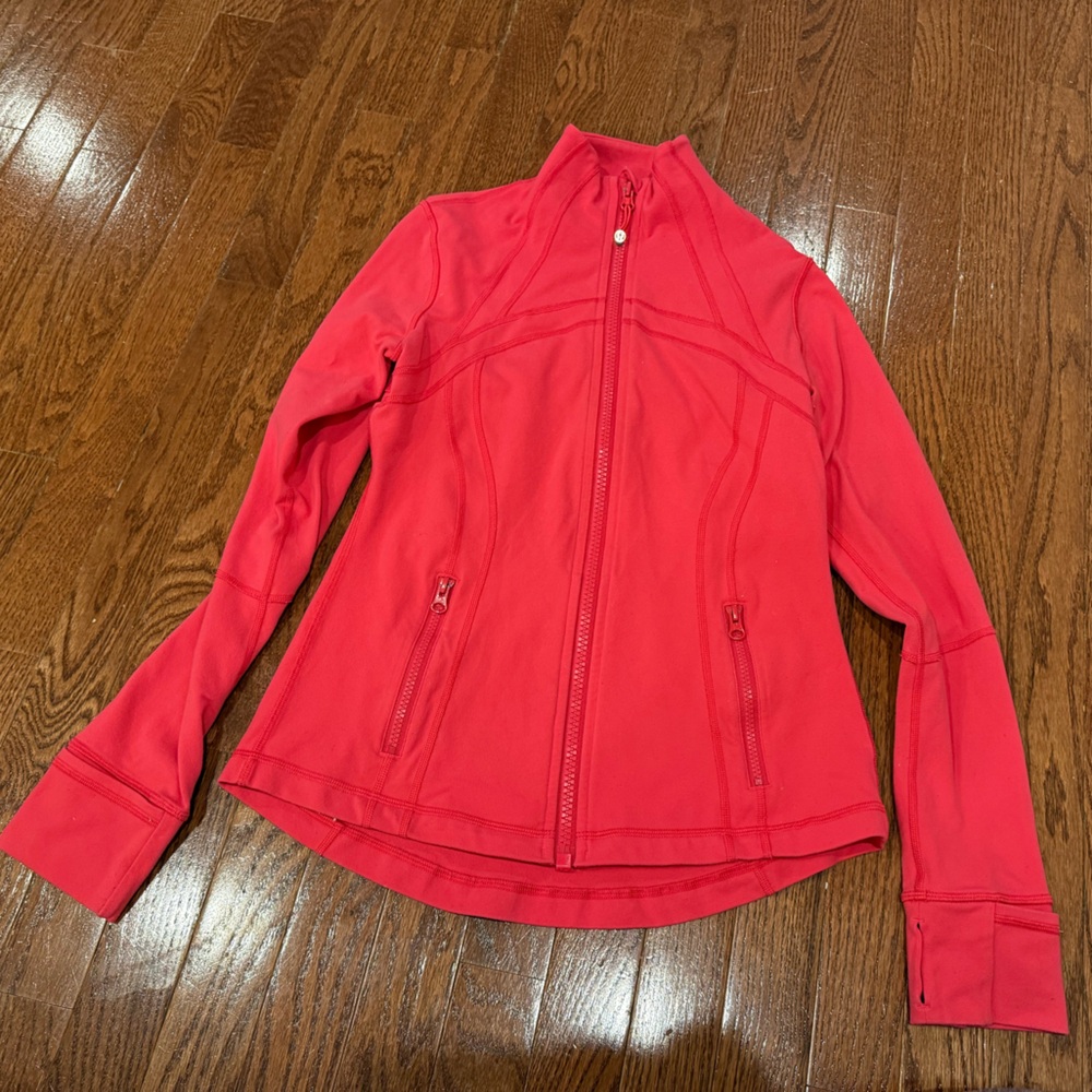 LULULEMON hot pink zip up 
Size 8